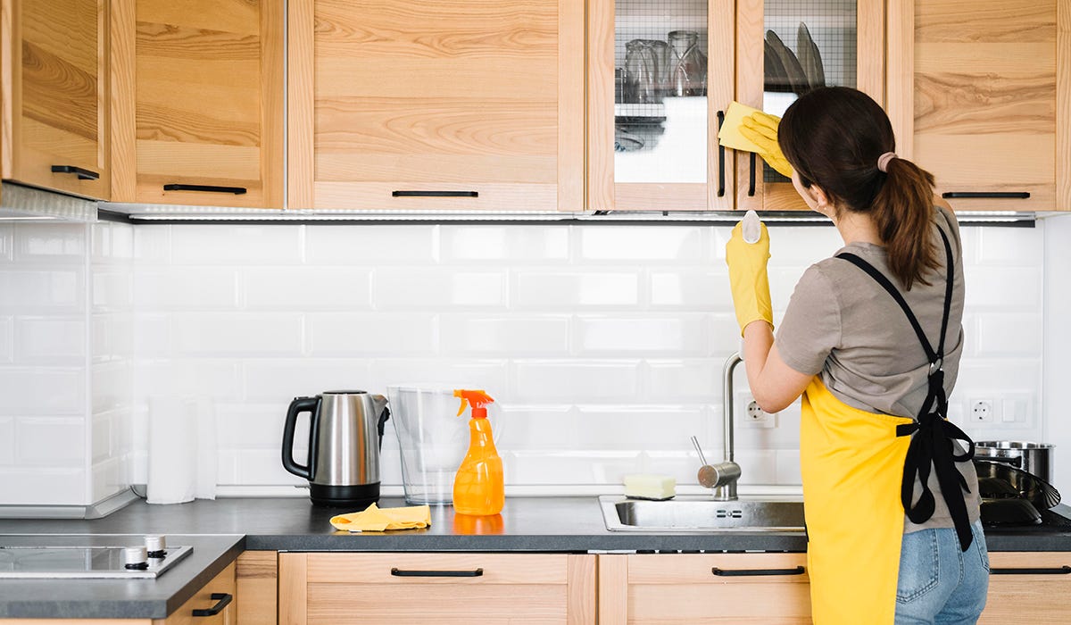 Kitchen Cleaning